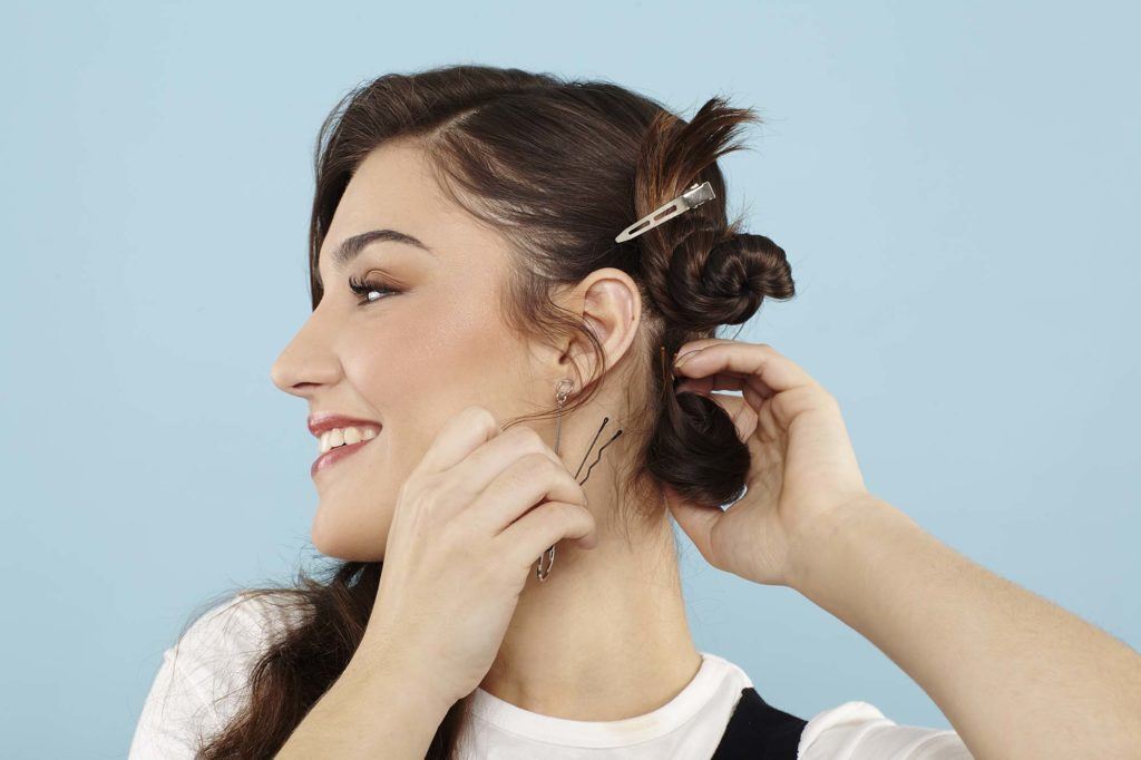 modelo de como fazer cachos no cabelo sem calor