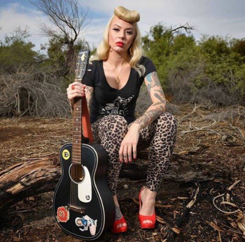 modelo de cabelo de pin-up no Instagram