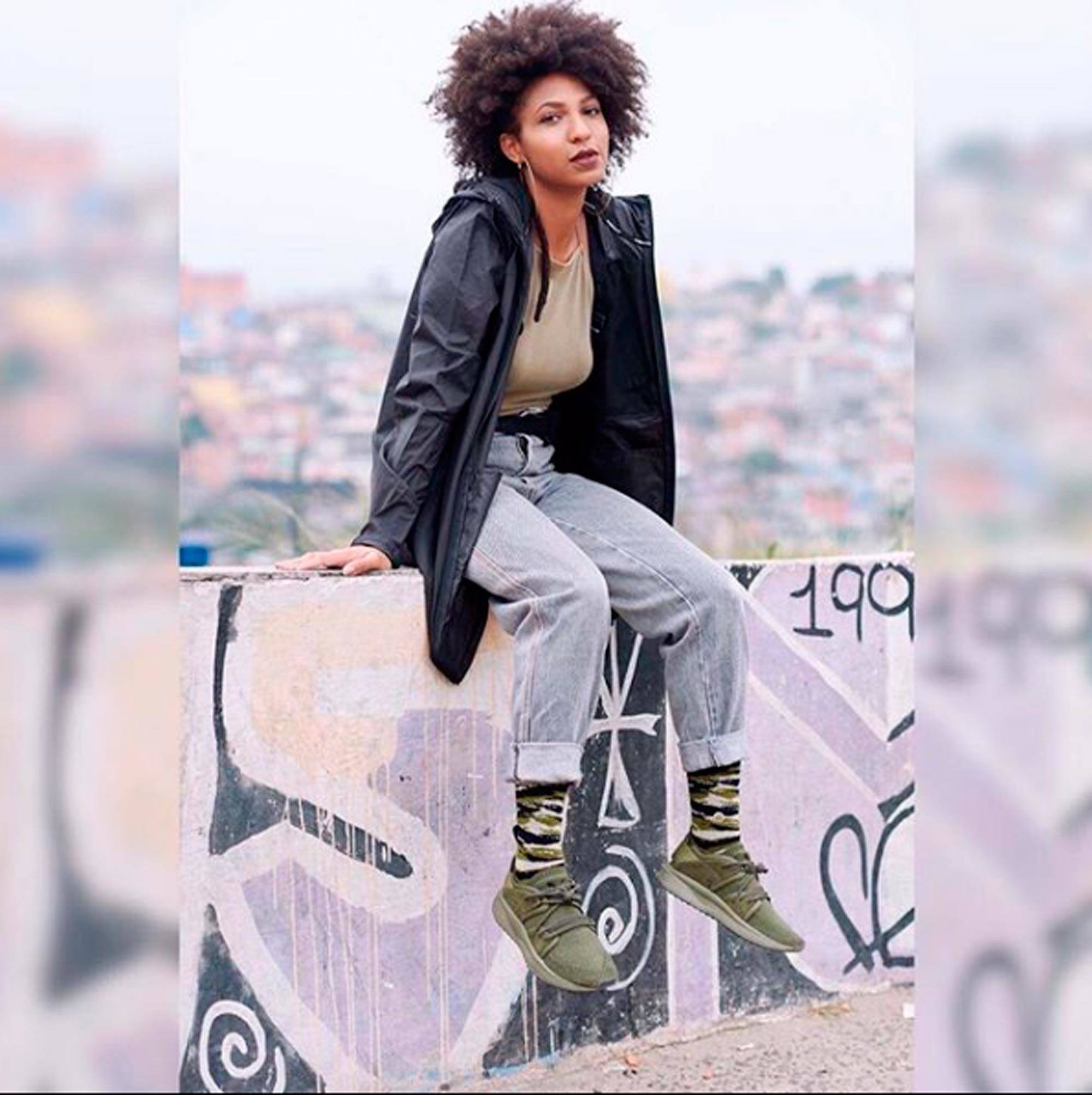 Domenica Dias: “Hoje eu tenho muito amor pelo meu cabelo e por tudo o que ele diz sobre mim”