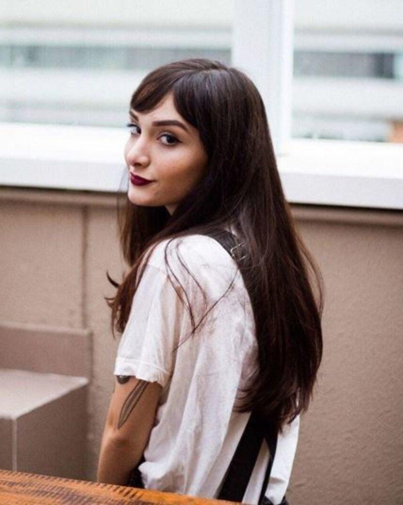 modelo de Larissa Lourenço