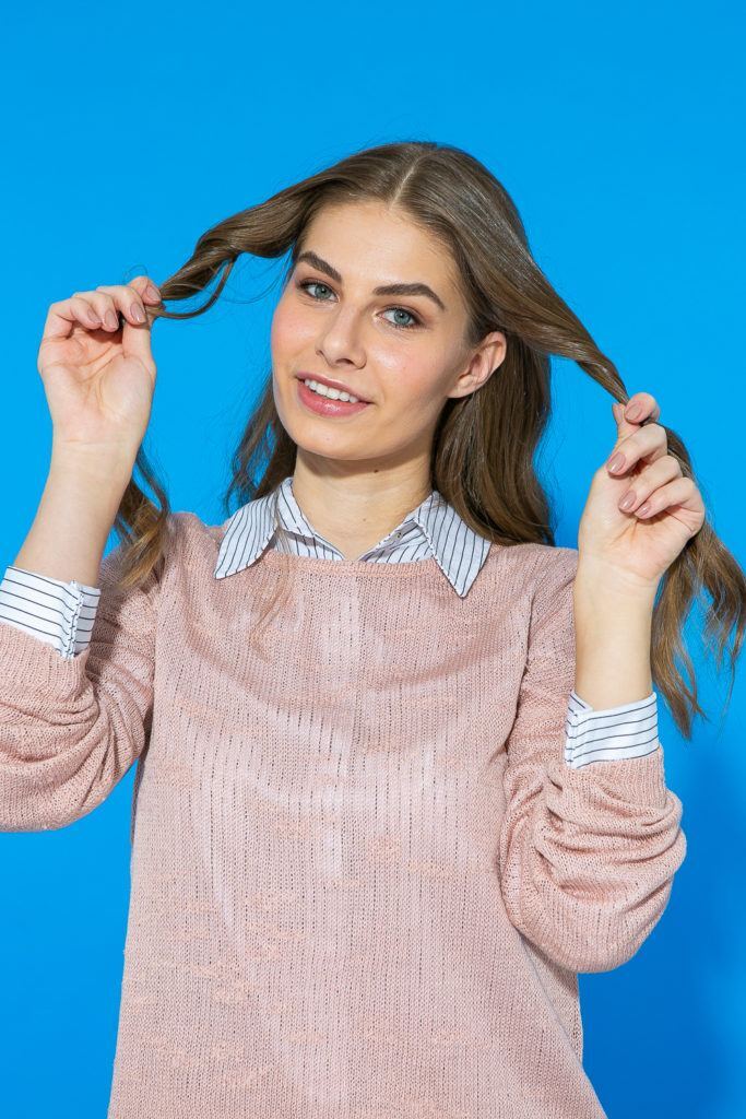 Cabelo liso com mechas soltas para trançar