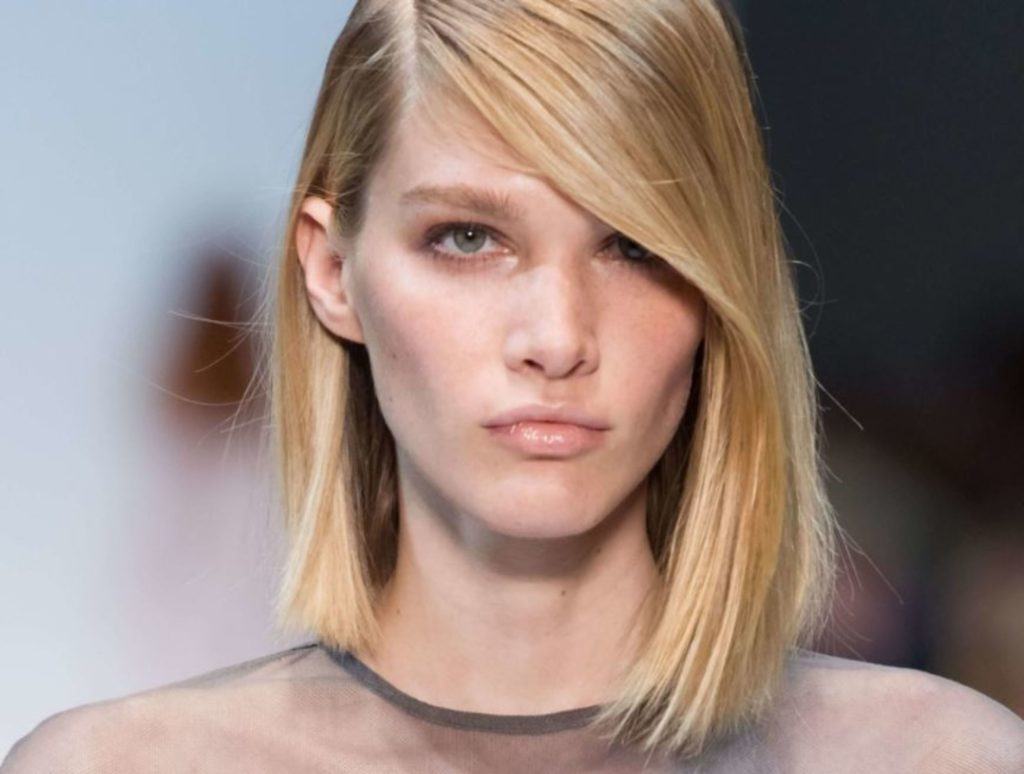 modelo de cabelo de verão