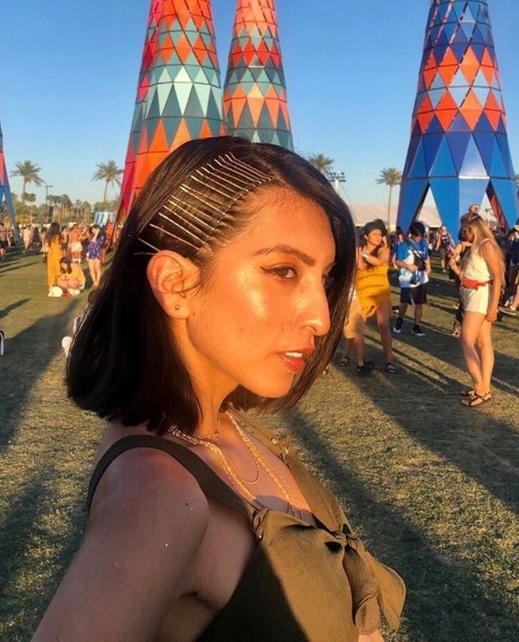 festival coachella grampos na lateral