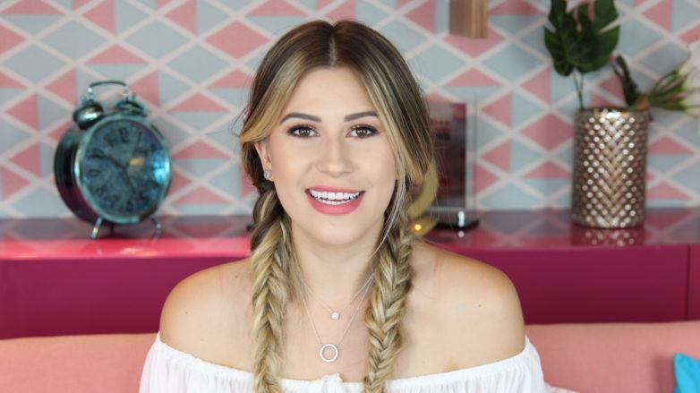 Maria chiquinha com trança espinha de peixe