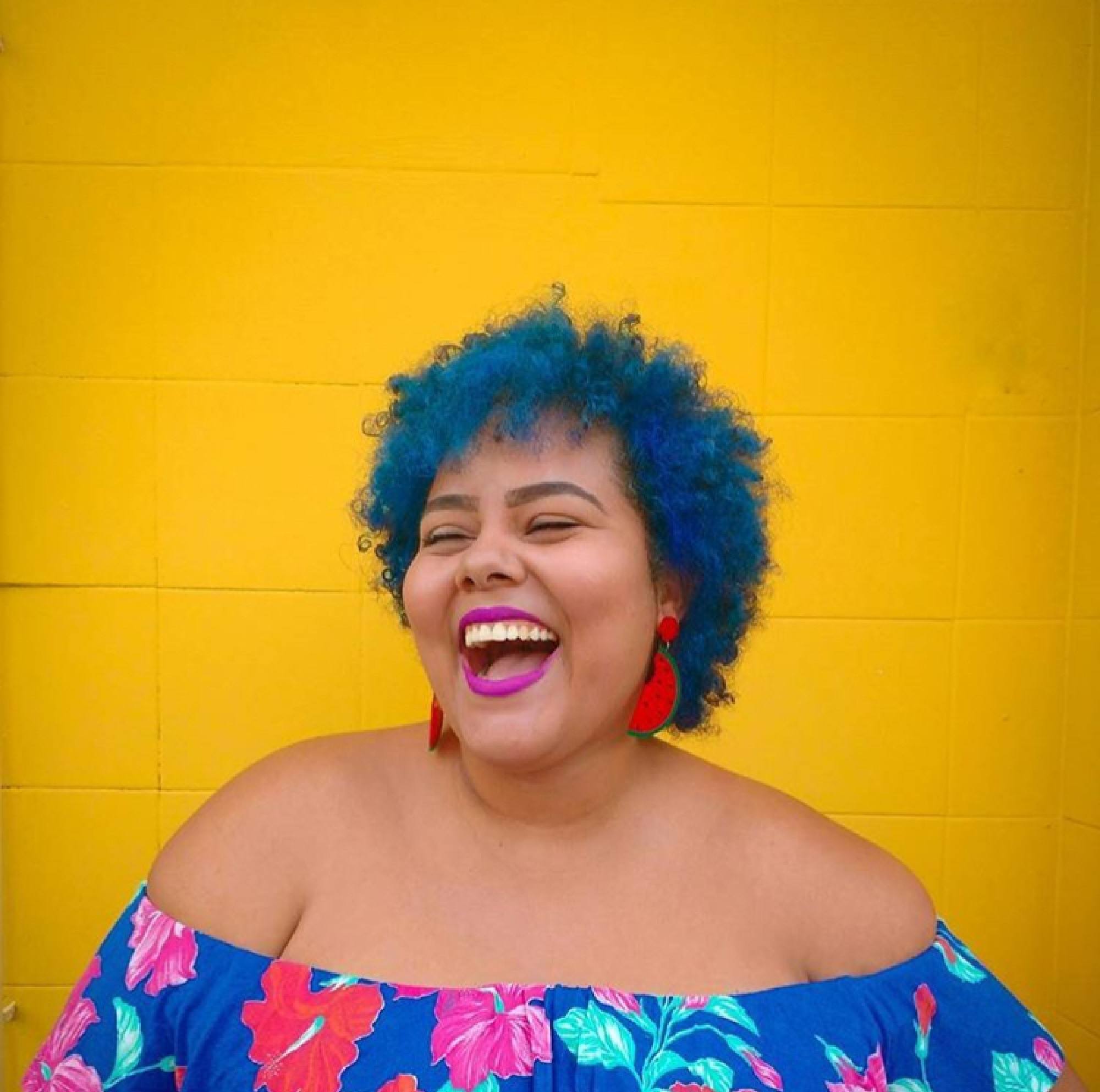 Cabelo crespo black power azul