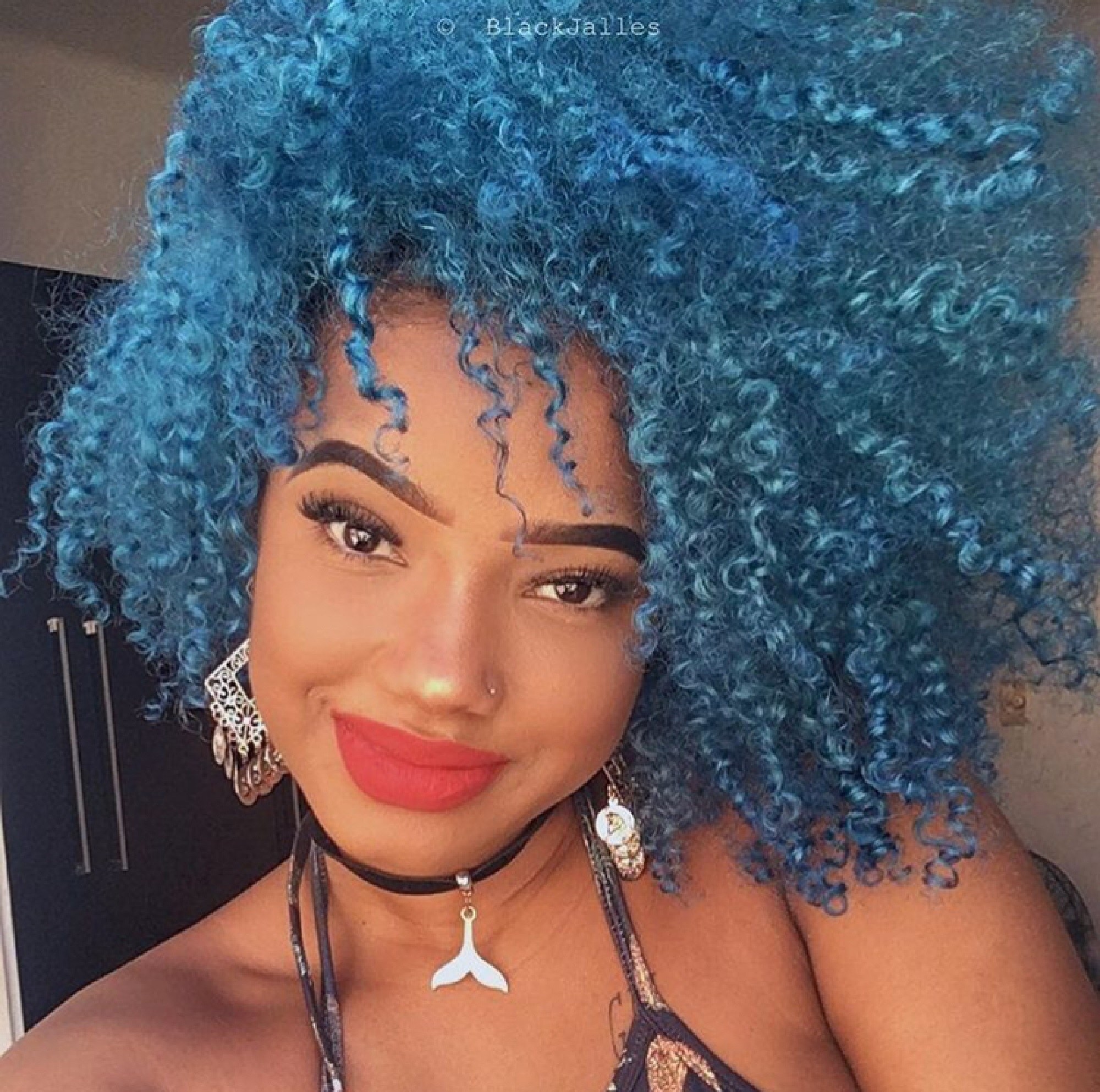 Cabelo crespo black power azul