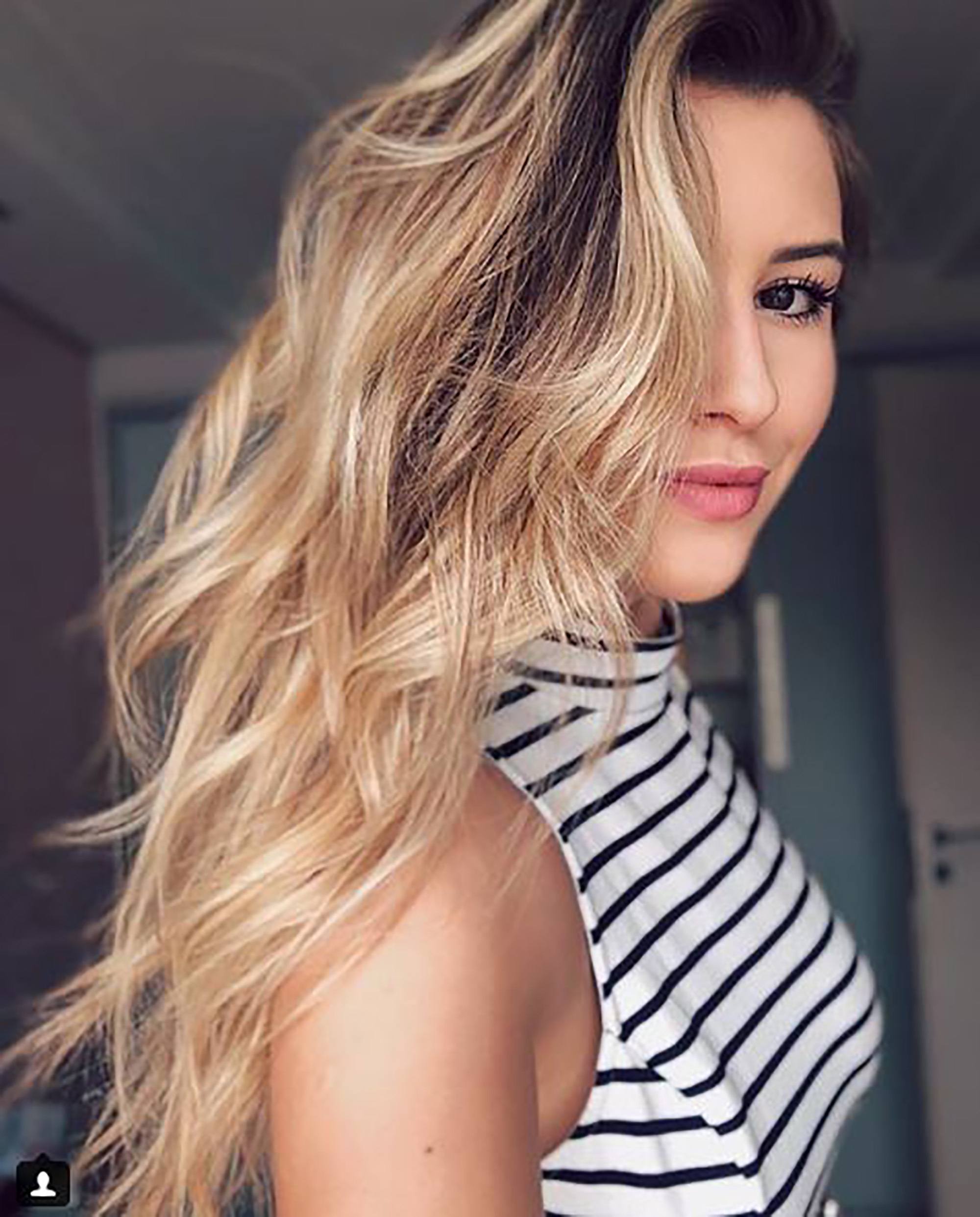 Cabelo liso loiro comprido da Niina Secrets