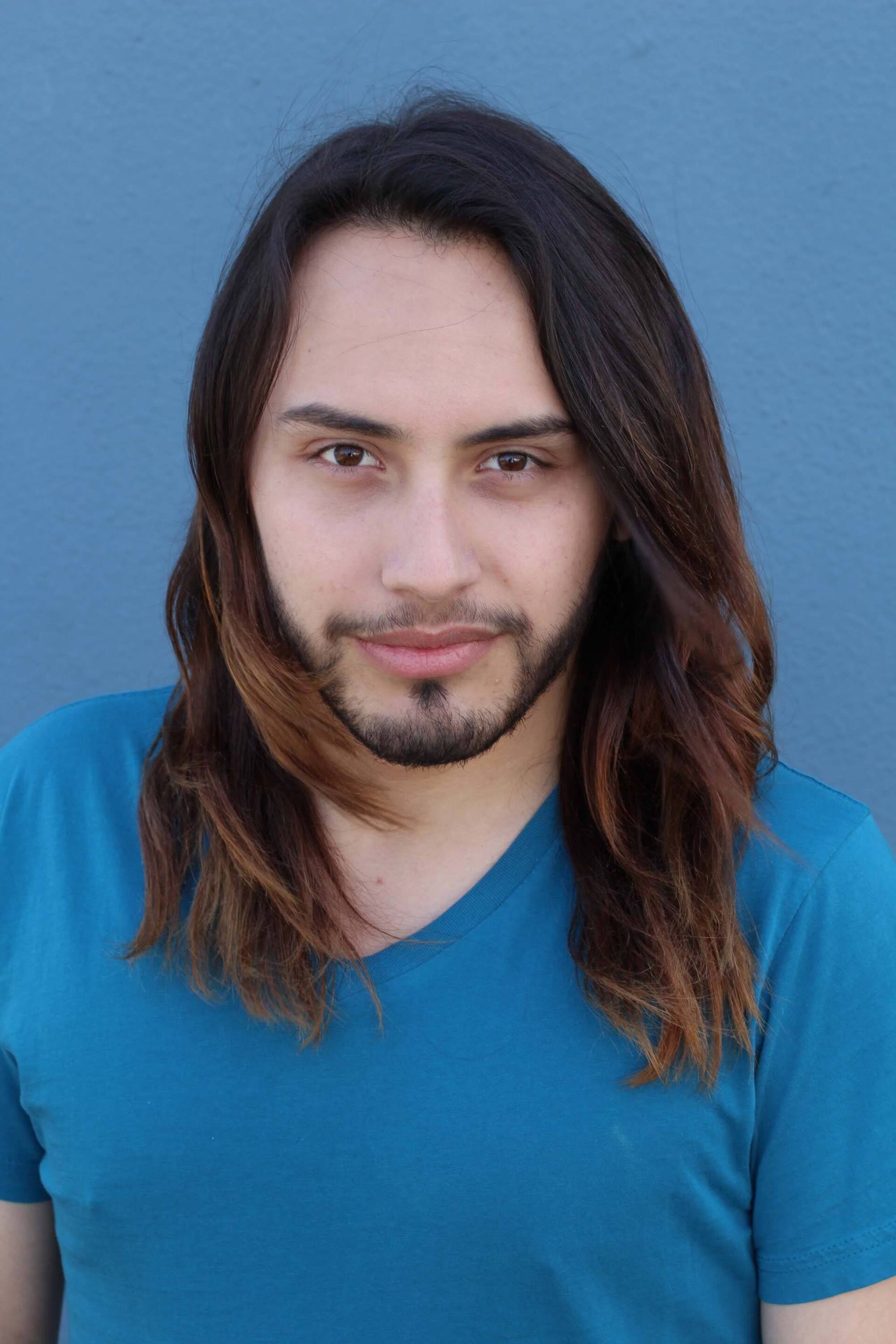 Cabelo liso masculino longo