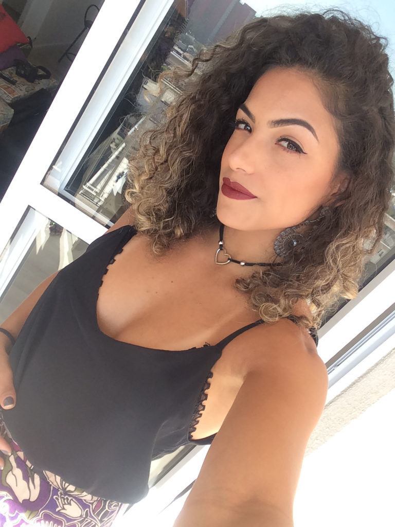 Cabelo cacheado com luses