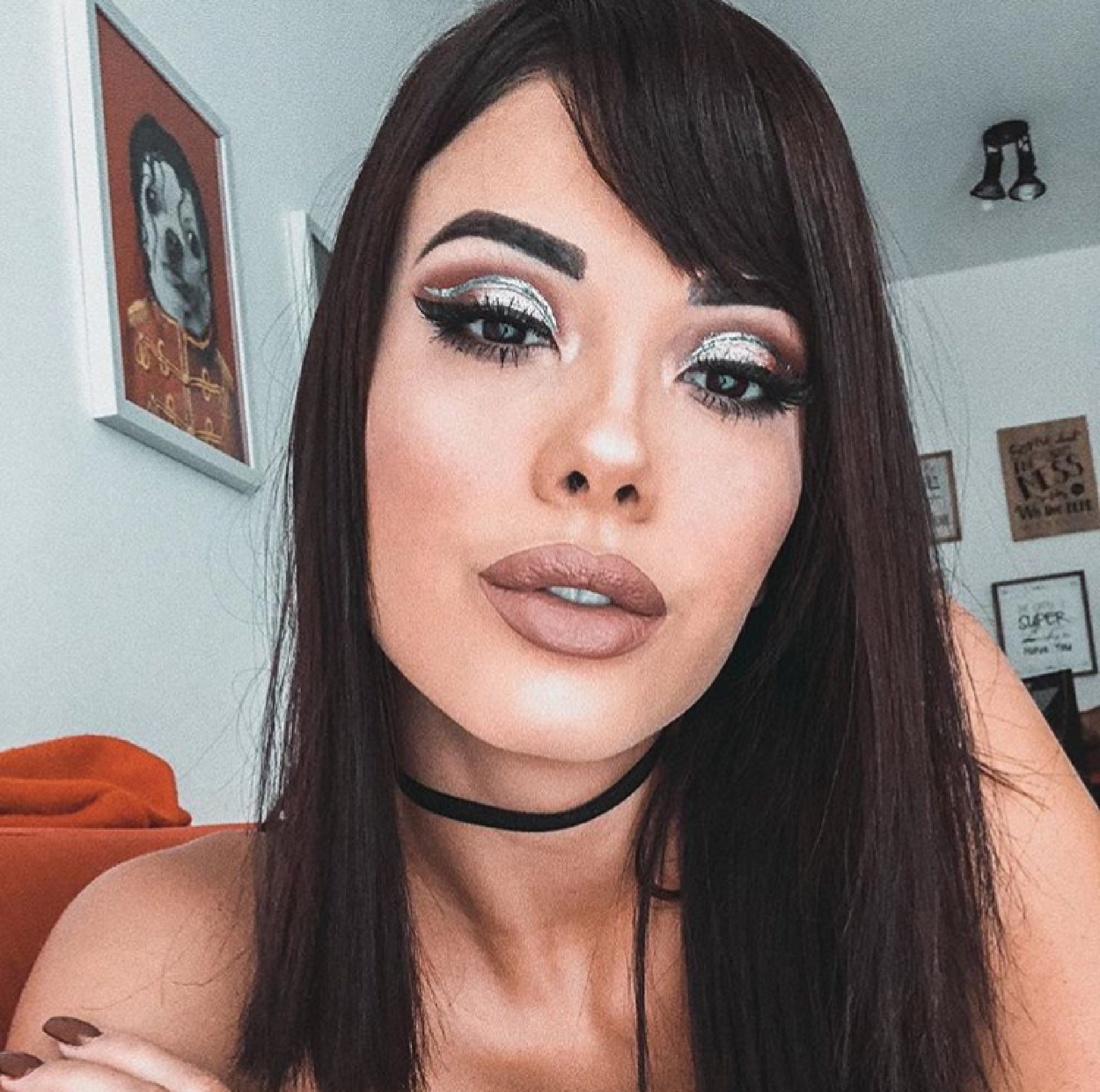 Cabelo liso curto da Thalila Ferraz