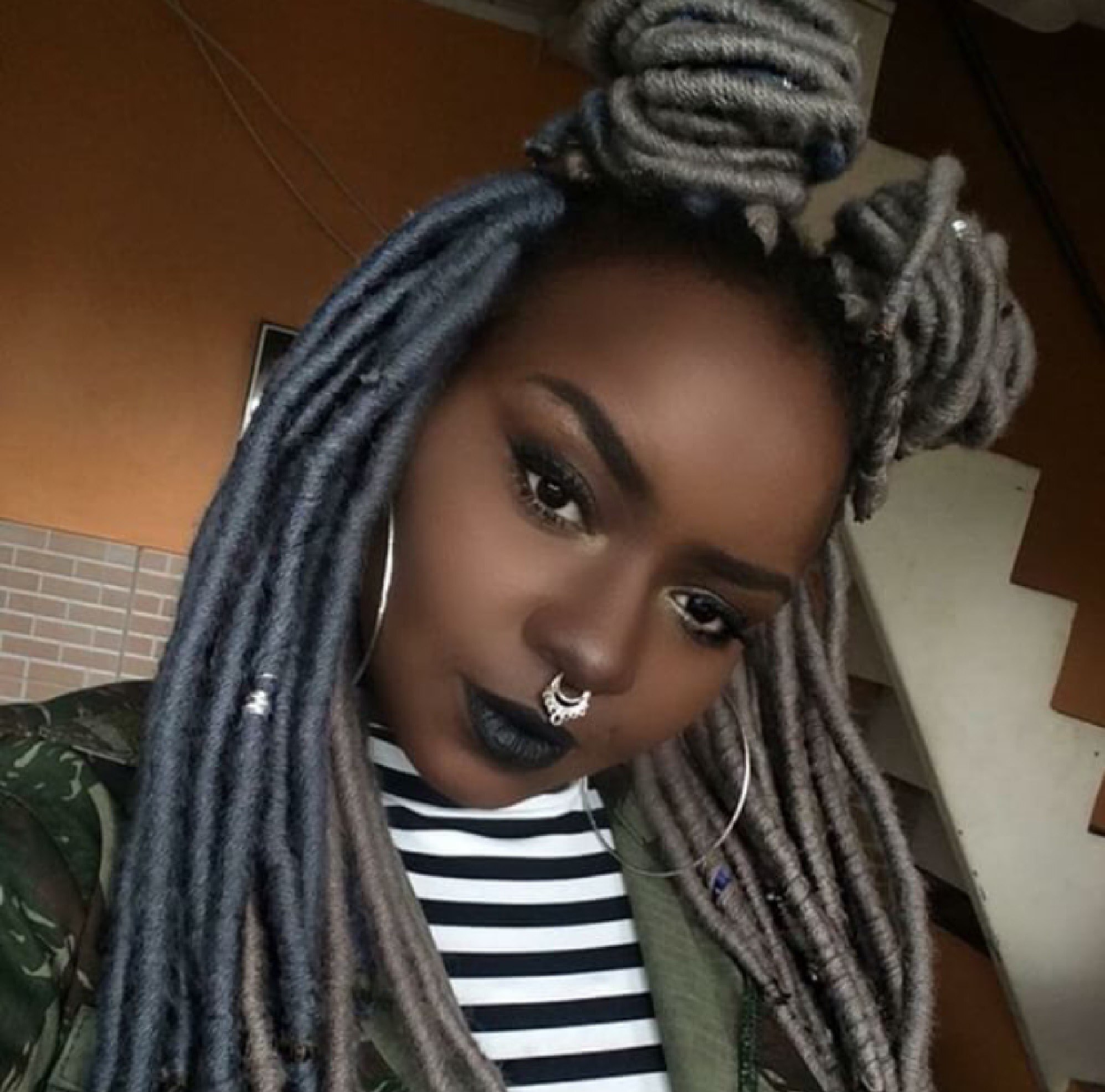 Dreads de lã compridos na cor cinza