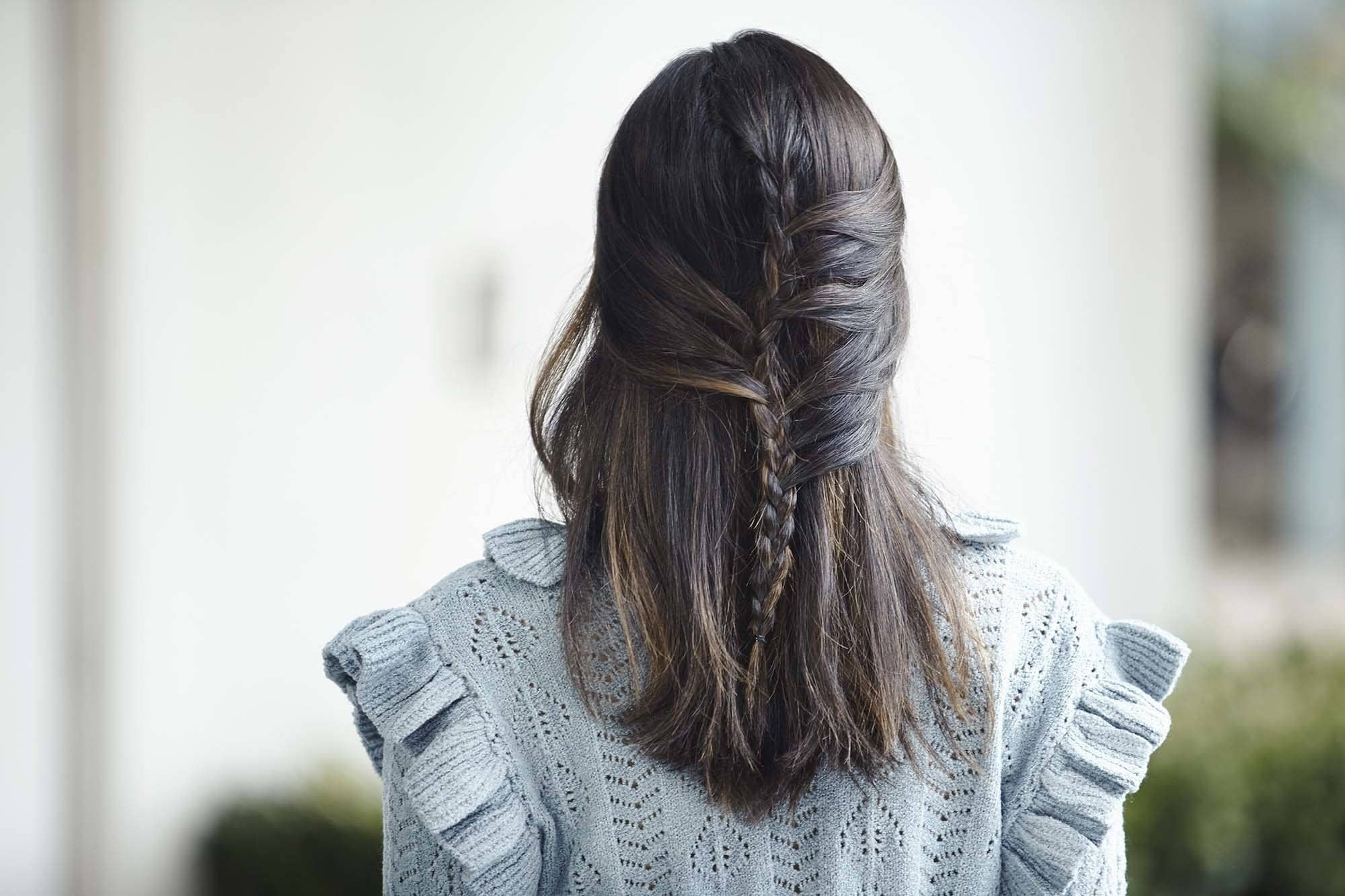 Cabelo semi preso com trança embutida