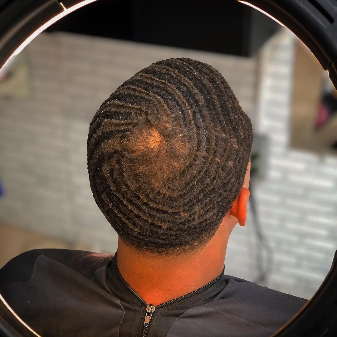 Waves: aprenda como fazer ondinhas no cabelo masculino