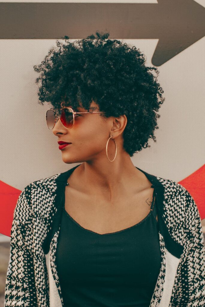 corte-de-cabelo-big-chop-fio-crespo-cacheado