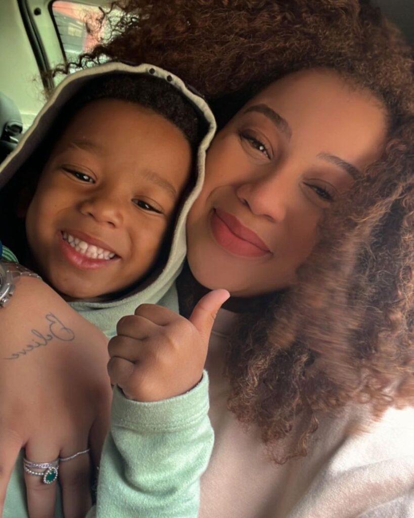 como-cuidar-do-cabelo-infantil-afro
