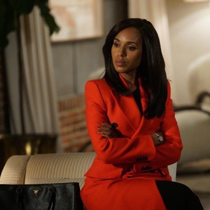 Olivia Pope, interpretada por Kerry Washington, em Scandal