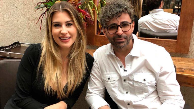 Niina e Eron ilustrando matéria dicas para o loiro perfeito