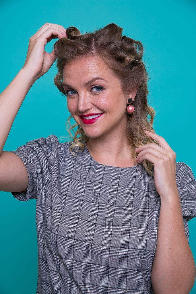 modelo ilustra matéria sobre como fazer victory rolls