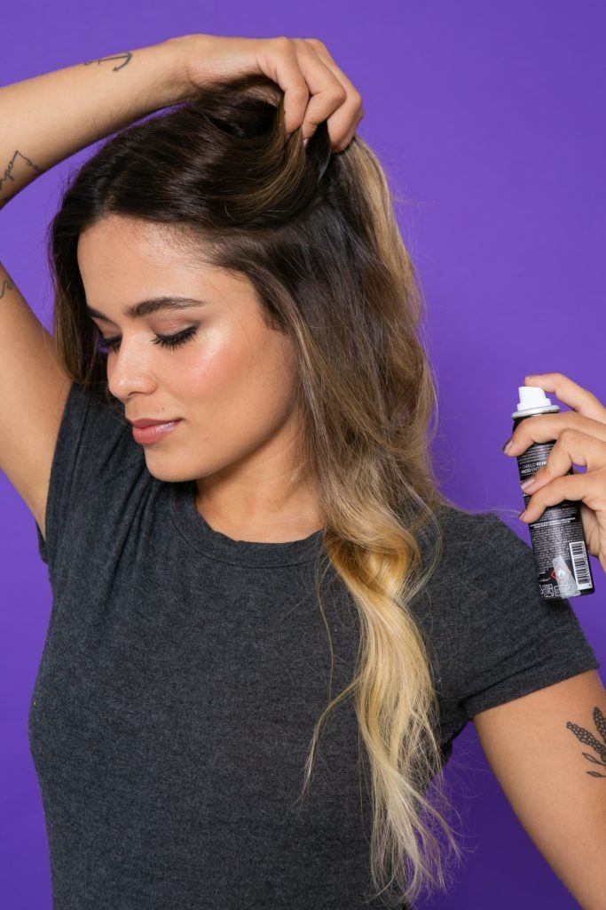 Modelo para tutorial de como prolongar o penteado no day 2