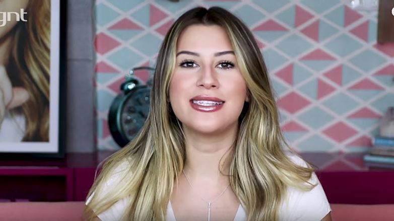 Niina Secrets com look com franja