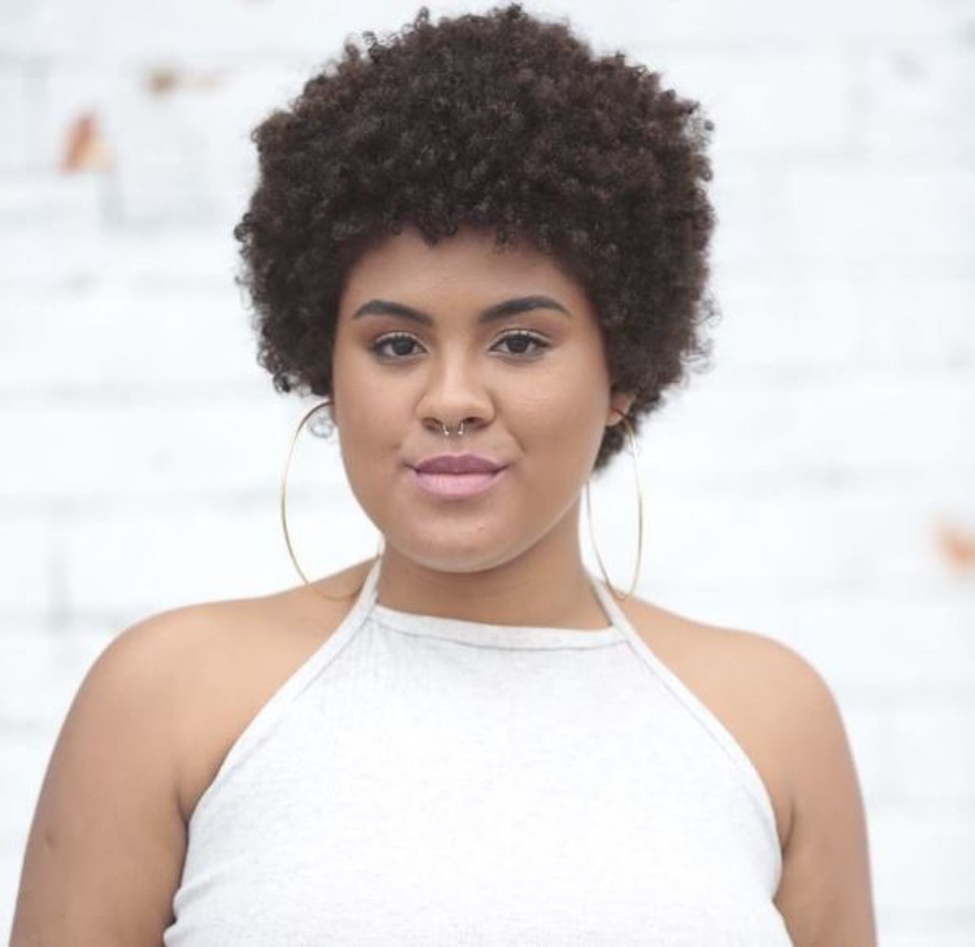 Luci Gonçalves: “Se descobrir bonita do jeito que você é uma grande ajuda no processo de autoestima”