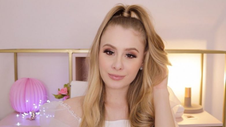 Amanda Pastore com penteado despojado para festa