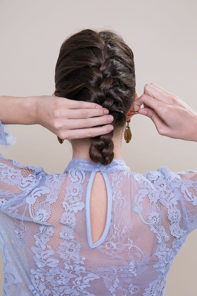 Cabelo liso comprido trançado