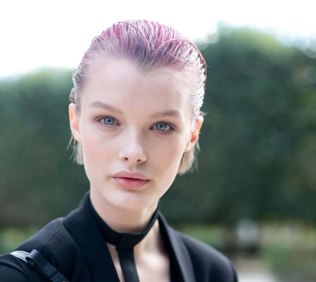modelo de pink cooper ecaille curto