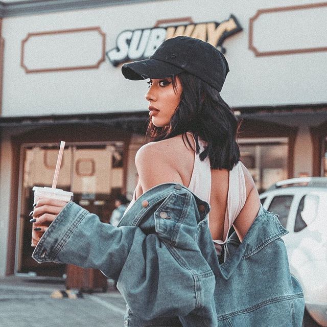 Cabelo liso ondulado com boné da Thalita Ferraz