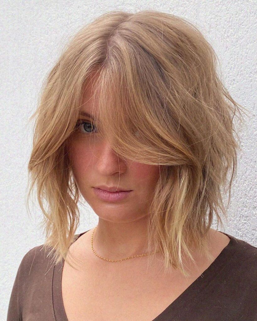 chanel-repicado-com-franja-curtain-bangs