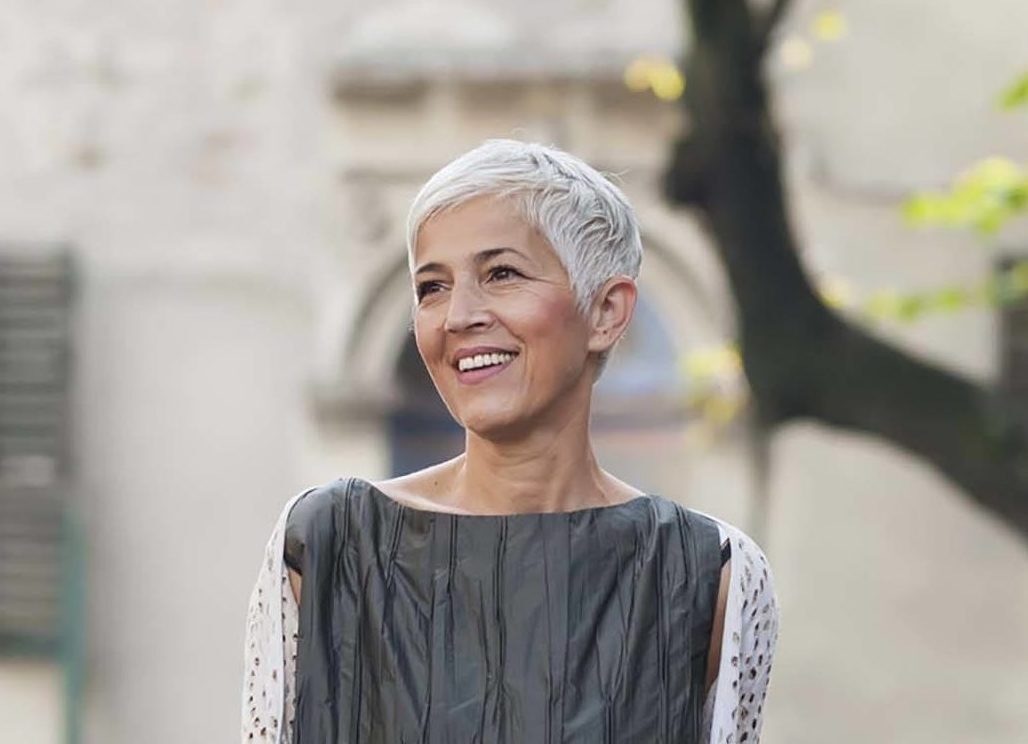 modelo de como prevenir cabelo branco