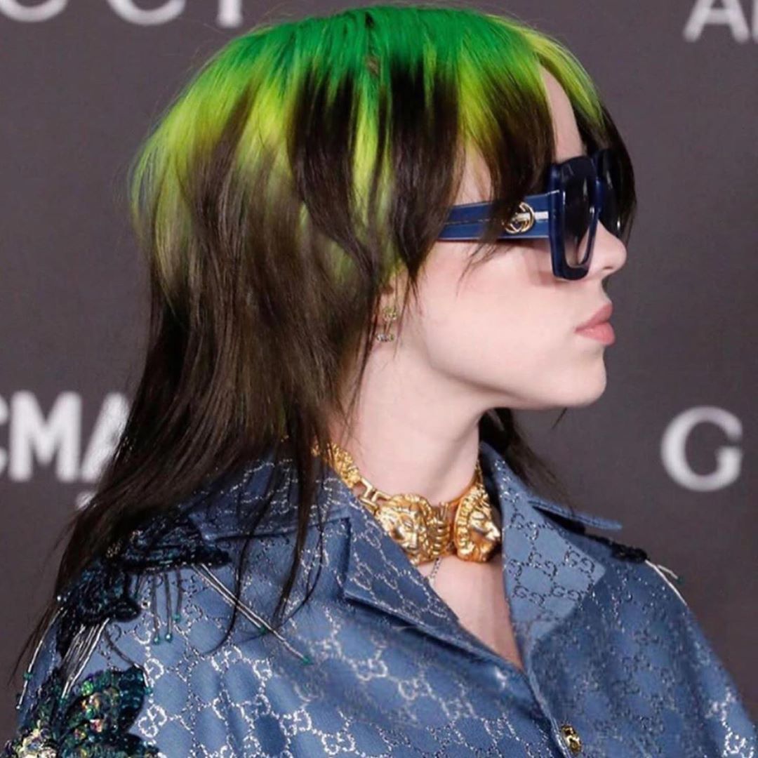 cantora billie eilish com corte mullet