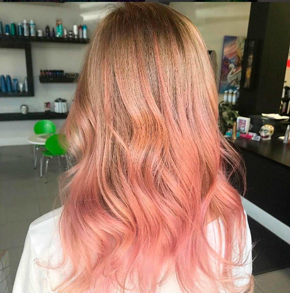 modelo de Pink Champagne