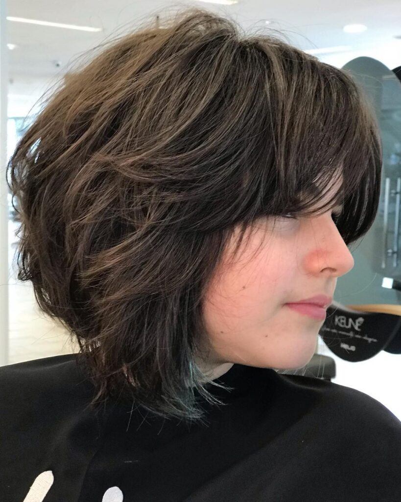 chanel-desfiado-com-franja-curtain-bangs