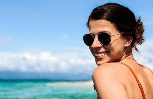 Segue o fio: o que não pode faltar numa mala de viagem para cuidar do cabelo?