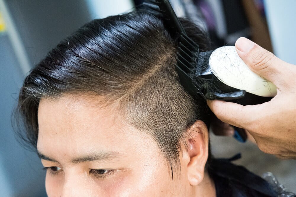 ビジネスマンにもおすすめのバーバースタイル！特徴・ヘアセット方法を解説