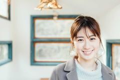 【AXE Lab. 恋愛インタビュー#5】小川優衣に聞く、あなたが恋に落ちる瞬間とは？