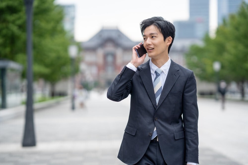 【入学式】大学生・高校生男子の服装｜スーツや小物の選び方、身だしなみを解説