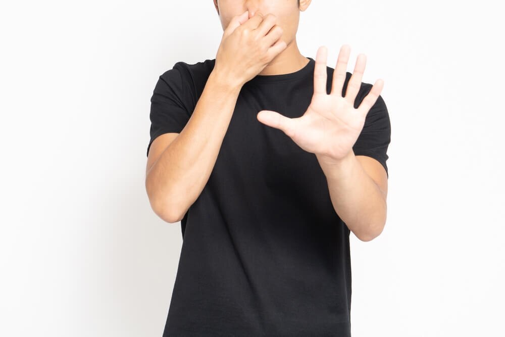 加齢臭はいつから発生する？気になるニオイの原因と対策を紹介