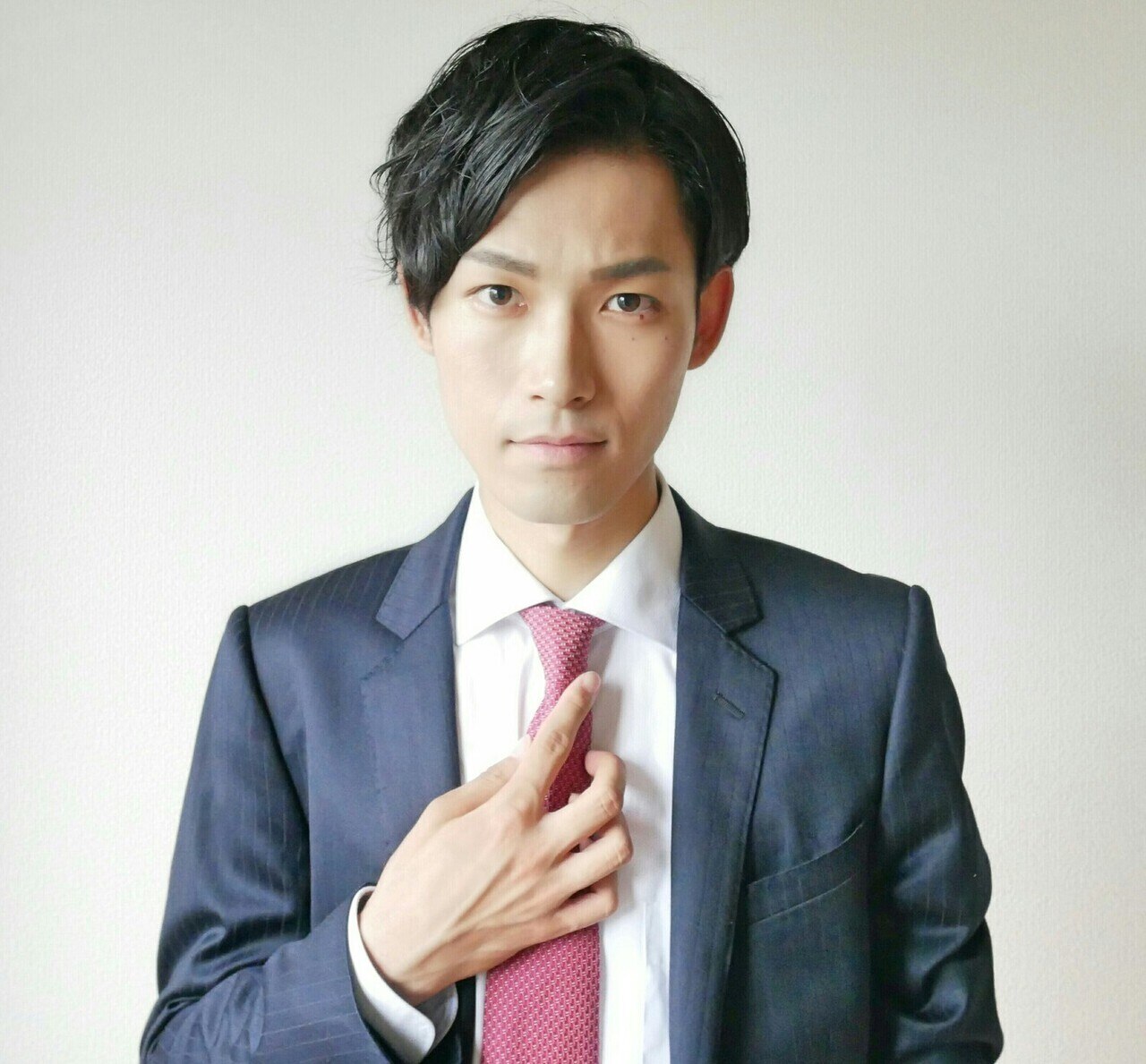 就活男子が好印象を狙える前髪・髪型は？セット方法、身だしなみについても解説