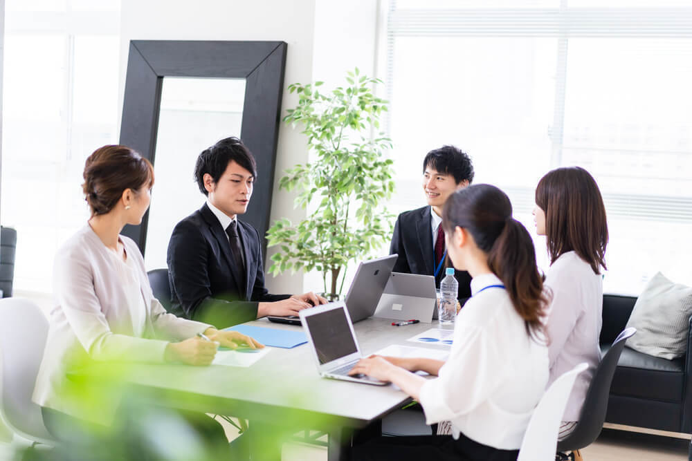 シーン別｜女性の脈ありサインの見分け方。恋愛につなげる方法も紹介