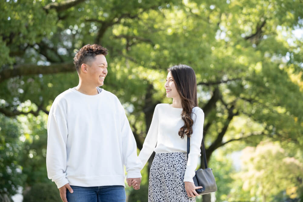 【医師監修】いい匂いがする男になる方法6選！いい香りを纏って好印象を与えよう