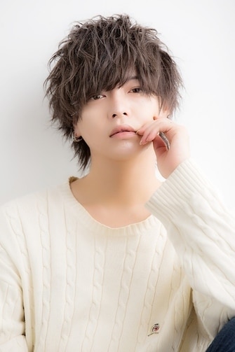 【メンズ】ミディアムヘアのおすすめスタイル！髪質に合わせたおしゃれなアレンジも