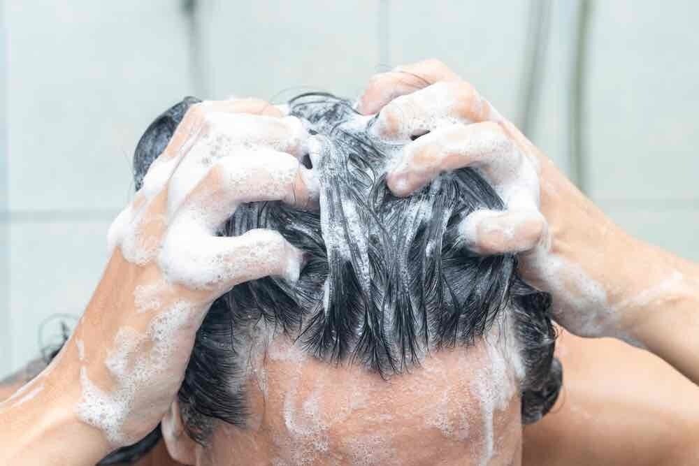 いい匂いのメンズシャンプーで好印象に！香りを長く持たせるコツも紹介
