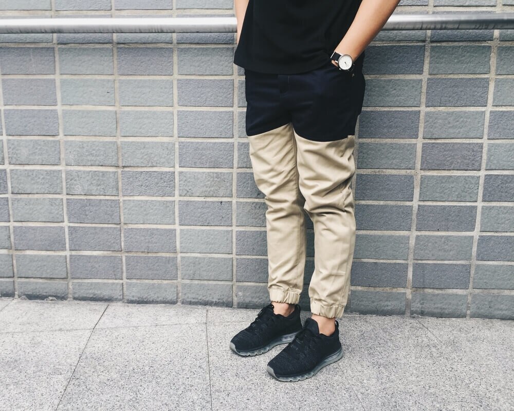 ジョガーパンツをおしゃれに着こなそう！選び方・コーデ例を紹介