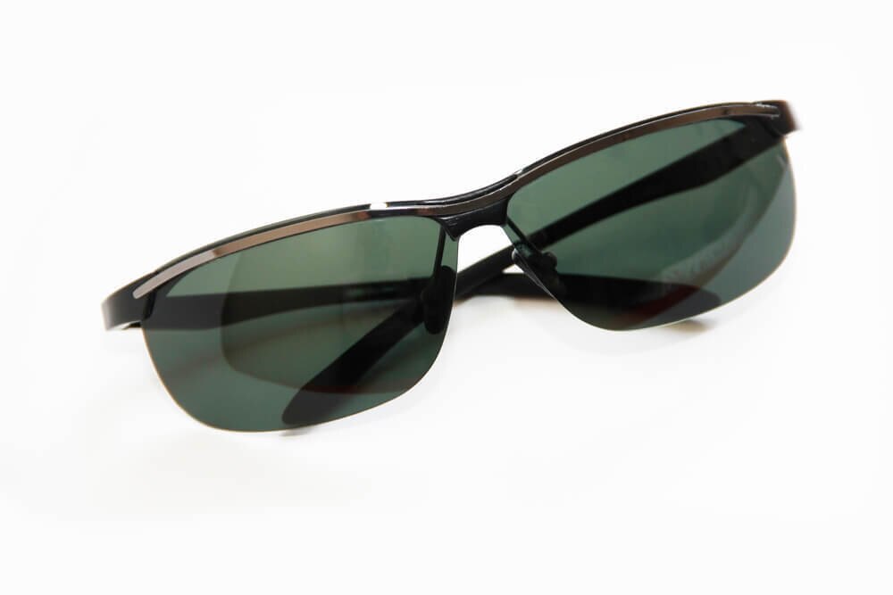 【2023】おしゃれなメンズサングラスの選び方・おすすめブランドを紹介