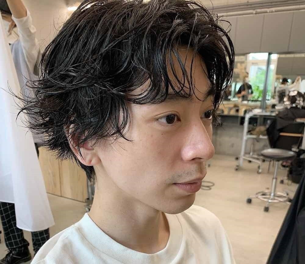 【ヘアメイク監修】面長メンズに似合う髪型。トレンドのセンター分けも紹介