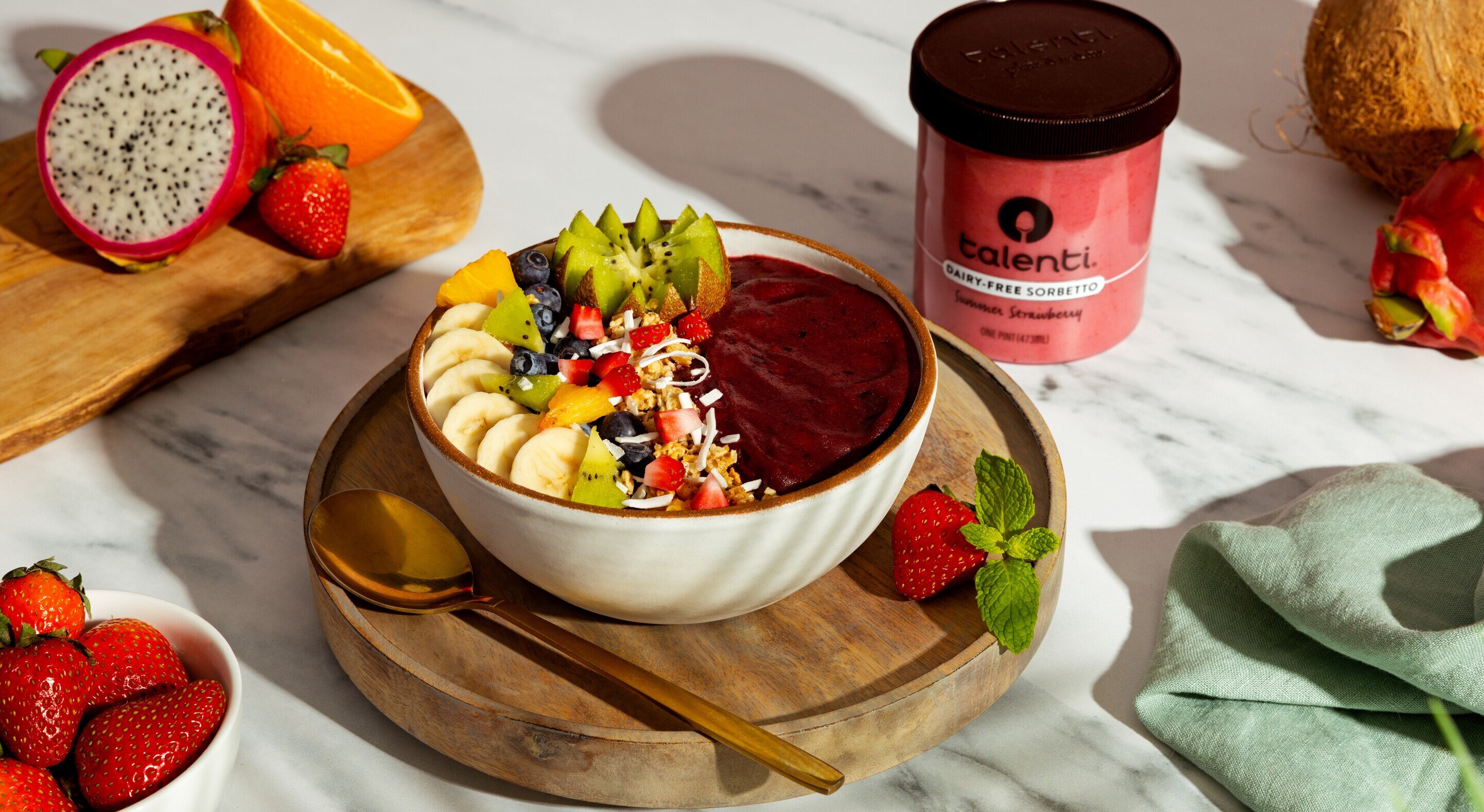 Strawberry Açaí Smoothie Bowl