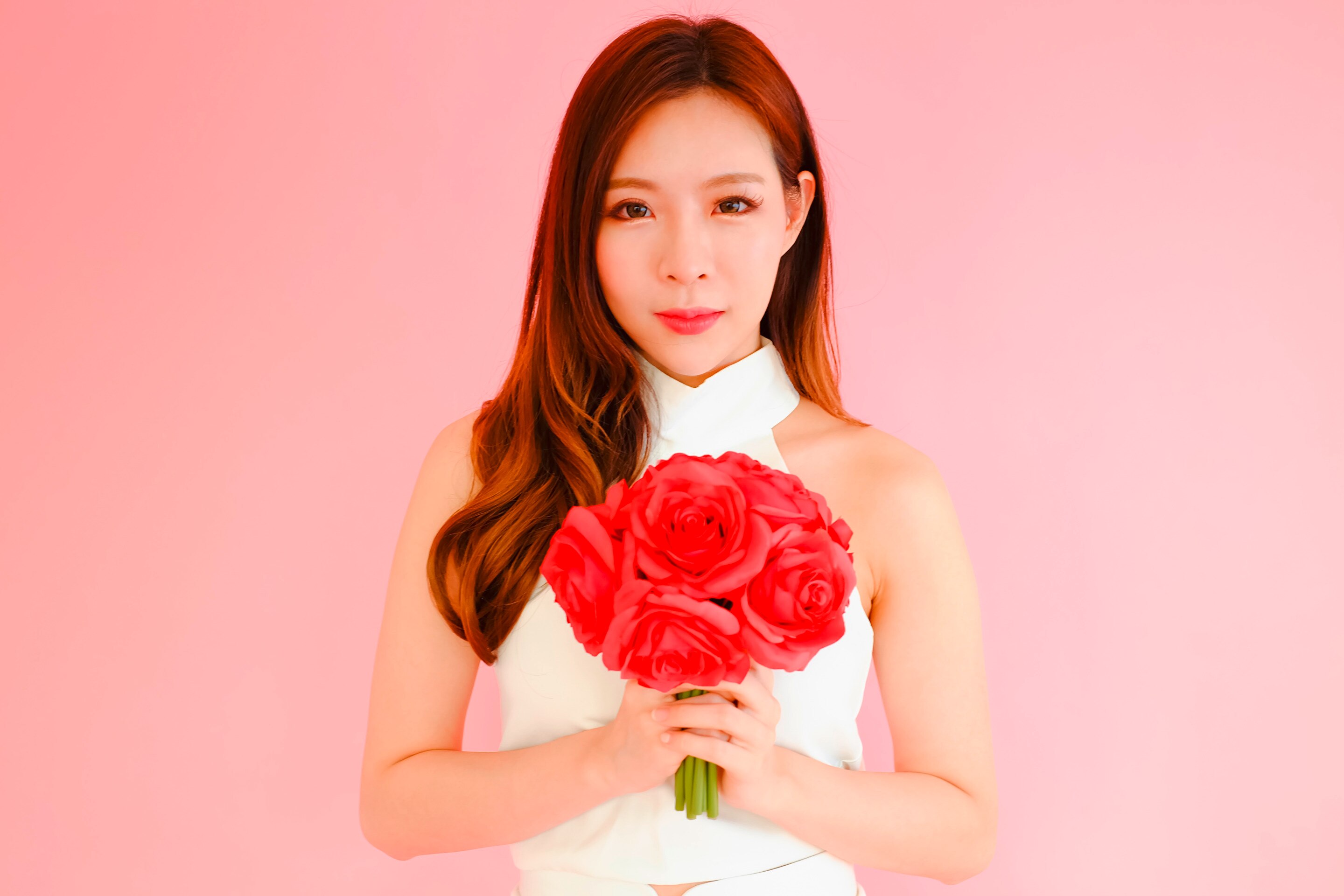 เจ้าสาว ผมตรง ผิวขาวเหลือง สีผมน้ำตาลส้มเฉดซินเนมอน