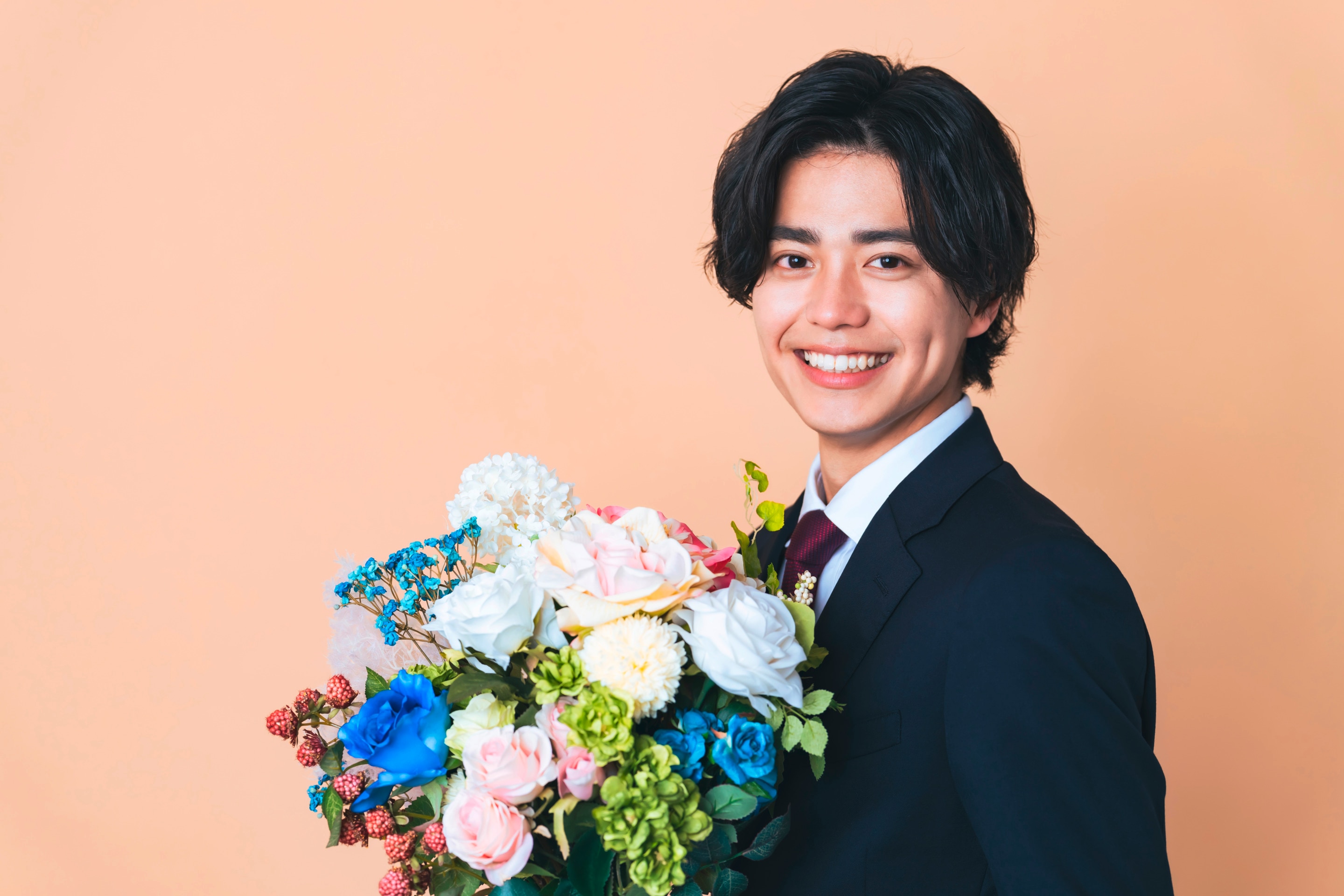 ทรงผมเจ้าบ่าวสไตล์เกาหลี หล่อ ดูดีสำหรับวันพิเศษ